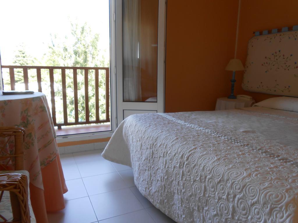 Hostal Burgos Torrecaballeros Εξωτερικό φωτογραφία